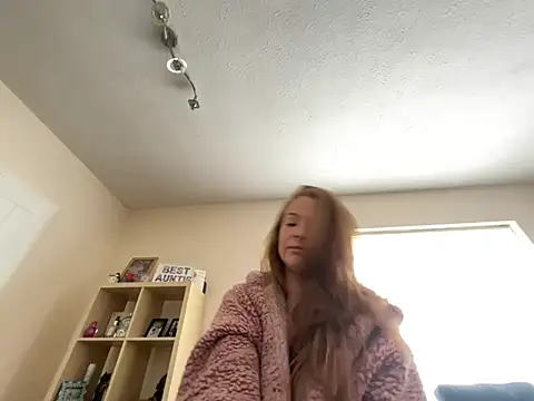 HollyHaze online show from March 2026 10:48:02 AM