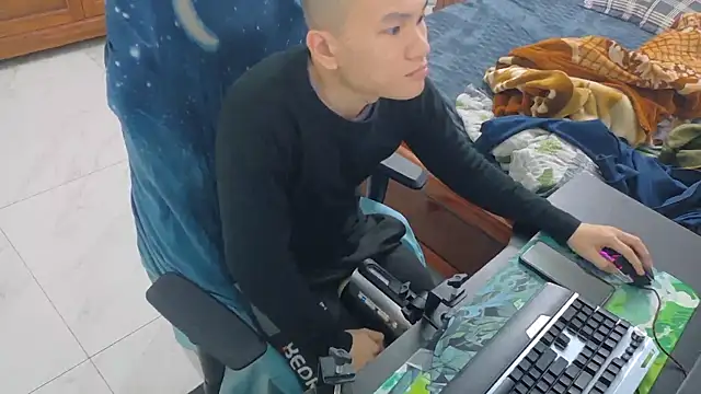 - kur - online show from January 2026 01:03:01 PM