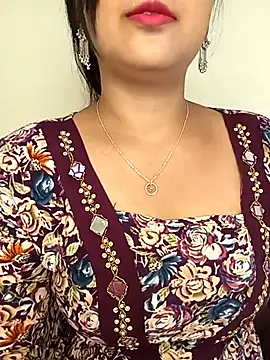 Snapshot of Deshi_bhabhi143 chatting on April 2026 06:33:02 AM Deshi bhabhi143 online show from April 2026 06:33:02 AM