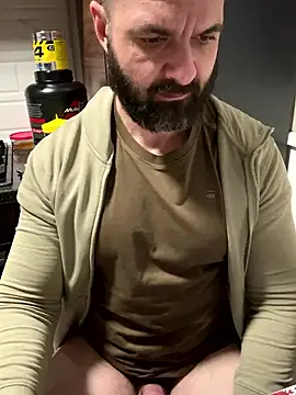 Snapshot of DamonSalvatore2 chatting on January 2026 10:44:02 PM DamonSalvatore2 online show from January 2026 10:44:02 PM