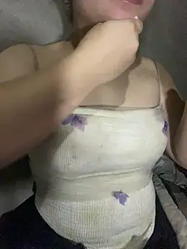 Snapshot of lili-roze chatting on January 2026 01:26:01 PM lili-roze online show from January 2026 01:26:01 PM