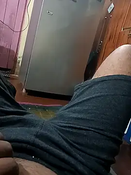 Snapshot of sunil__0011 chatting on June 2026 05:00:01 PM sunil 0011 online show from June 2026 05:00:01 PM