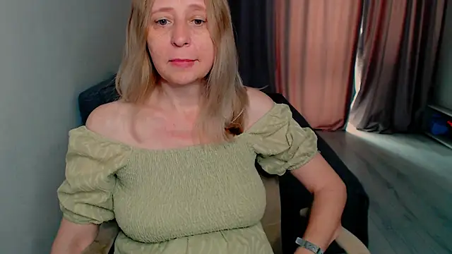 MiLenaMilf online show from June 2026 06:25:01 AM