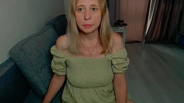 MiLenaMilf online show from July 2026 07:25:02 AM