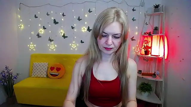Snapshot of MelissaTyler chatting on May 2026 11:18:01 AM MelissaTyler online show from May 2026 11:18:01 AM