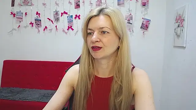 Snapshot of MelissaTyler chatting on May 2026 05:48:02 AM MelissaTyler online show from May 2026 05:48:02 AM