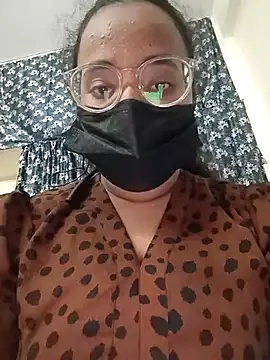 Snapshot of MaggieTelugu-15 chatting on February 2026 07:47:01 AM MaggieTelugu-15 online show from February 2026 07:47:01 AM