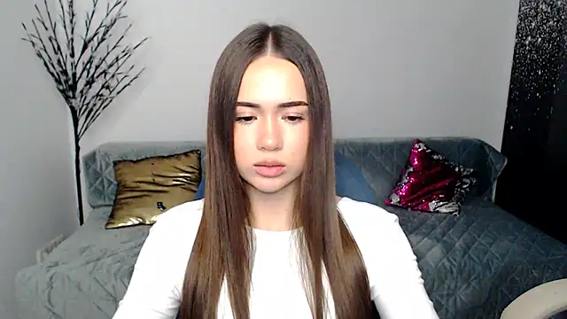 Snapshot of heiley_love chatting on December 2025 04:15:01 PM heiley love online show from December 2025 04:15:01 PM