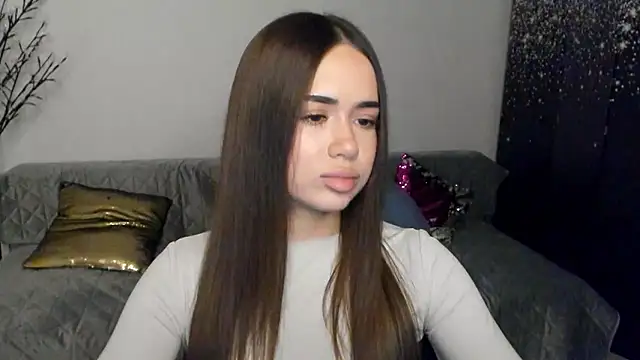 Snapshot of heiley_love chatting on January 2026 03:06:01 PM heiley love online show from January 2026 03:06:01 PM