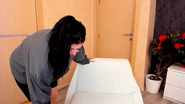 NayaNoirX online show from February 2026 07:08:02 PM