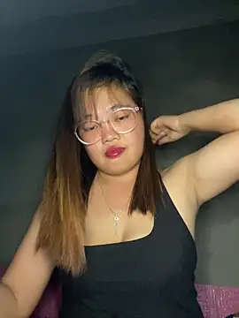 Snapshot of Wendy-2 chatting on March 2026 04:29:02 PM Wendy-2 online show from March 2026 04:29:02 PM