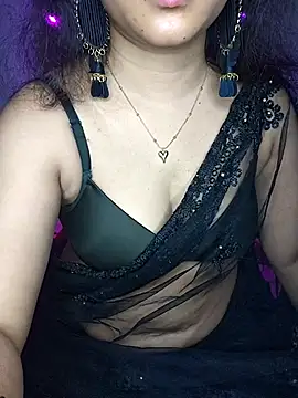 Snapshot of Saumyy chatting on February 2026 05:22:02 PM Saumyy online show from February 2026 05:22:02 PM