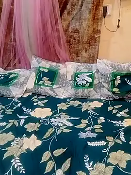 Saumyy online show from April 2026 02:27:02 AM