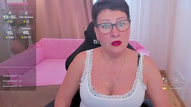 Snapshot of JennyMons chatting on June 2026 08:12:02 AM JennyMons online show from June 2026 08:12:02 AM