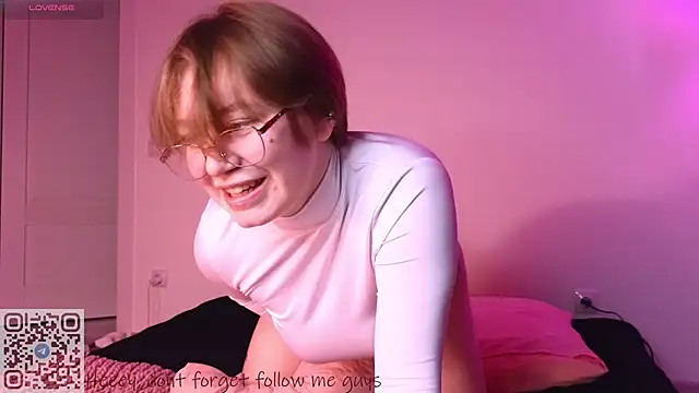 starsonthesky online show from April 2026 12:21:01 PM