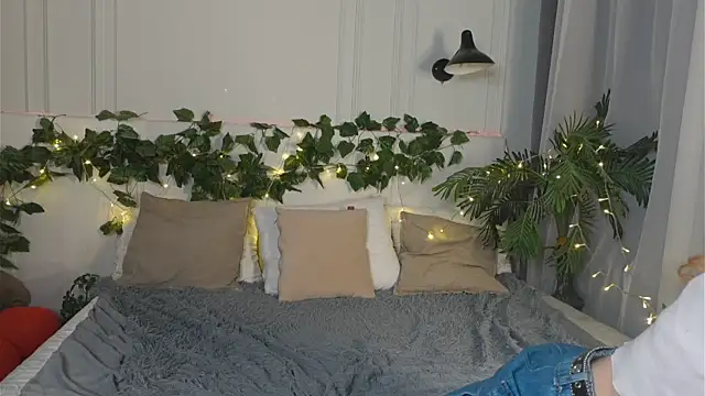 Snapshot of Zoe__Page chatting on January 2026 02:11:01 PM Zoe Page online show from January 2026 02:11:01 PM