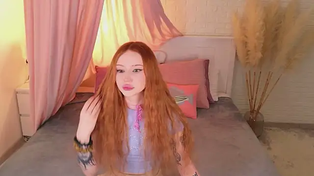 Snapshot of Zoe__Page chatting on February 2026 01:54:01 PM Zoe Page online show from February 2026 01:54:01 PM