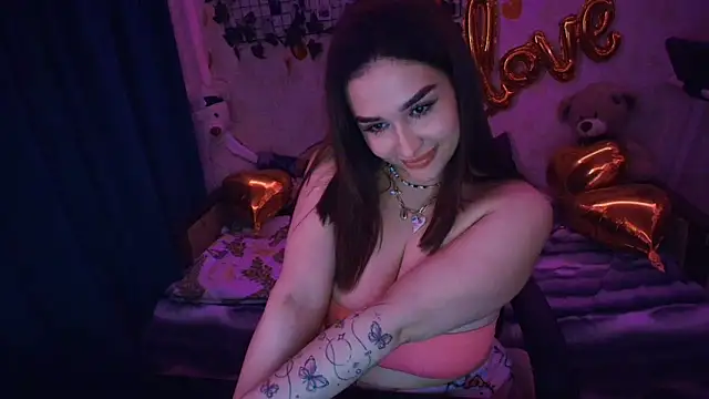 Snapshot of AlisiaRose chatting on April 2026 11:20:02 PM AlisiaRose online show from April 2026 11:20:02 PM