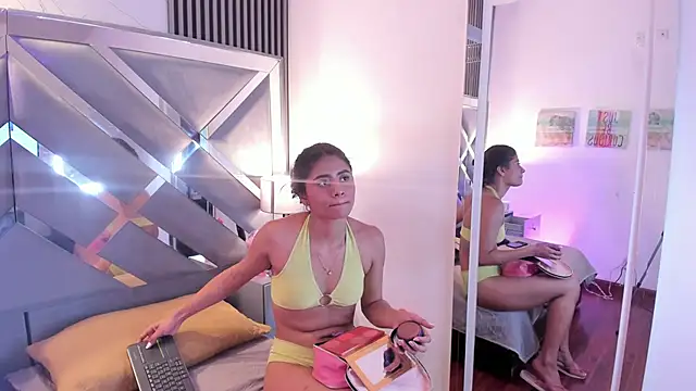 melody  sweet  online show from March 2026 09:10:02 PM