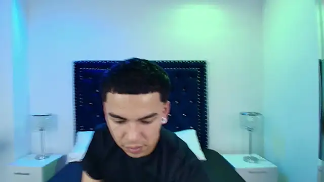 Jaden and sofia online show from April 2026 03:18:01 AM