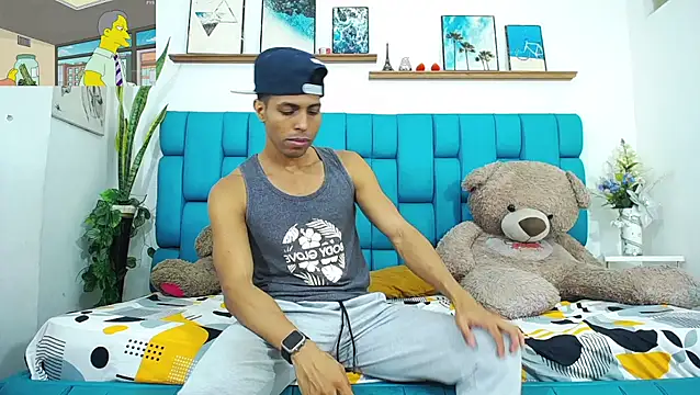 Interracial Snow Bunny online show from March 2026 01:16:02 PM