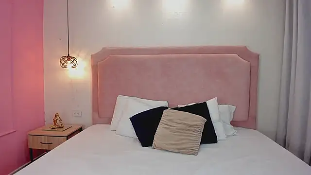 Snapshot of BrookRusell chatting on January 2026 09:53:02 PM BrookRusell online show from January 2026 09:53:02 PM