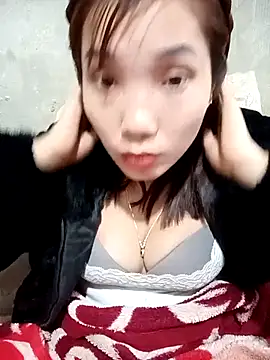 yeutinh00 online show from February 2026 04:05:02 AM