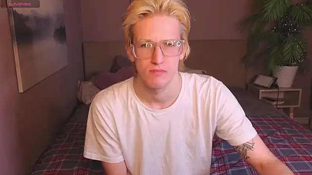 Snapshot of MarkusWilder chatting on January 2026 09:09:01 PM MarkusWilder online show from January 2026 09:09:01 PM