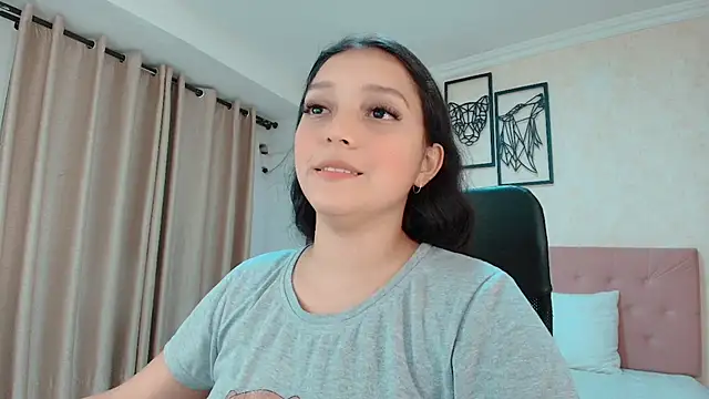 Snapshot of littlemolly_walcott chatting on July 2026 10:58:02 PM littlemolly walcott online show from July 2026 10:58:02 PM