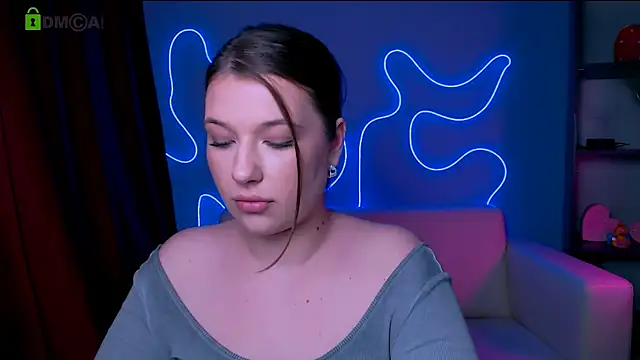 aurora kiss   online show from January 2026 08:21:02 PM