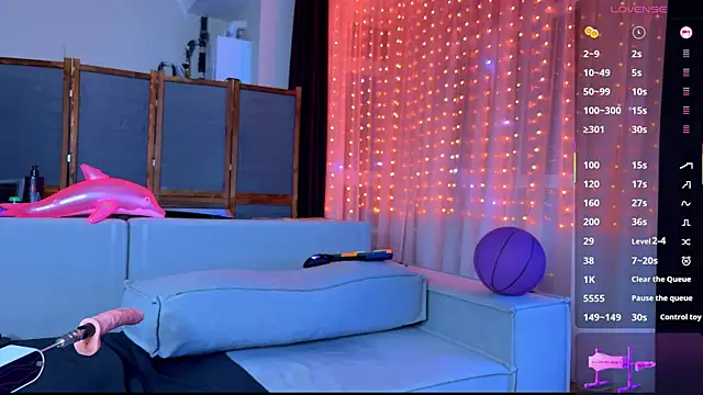 LionBitchkovsky online show from April 2026 05:39:01 PM