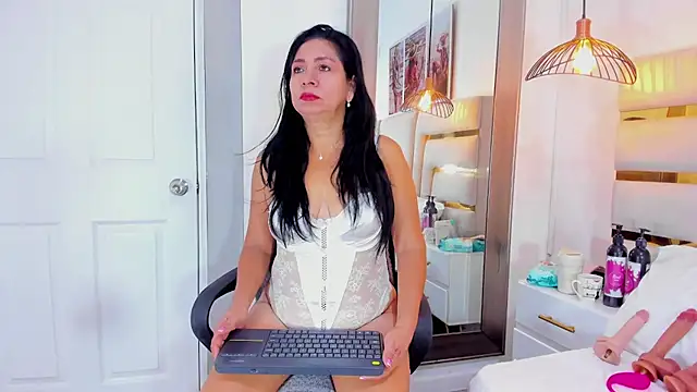 Snapshot of Noelle_Minx chatting on July 2026 04:20:02 PM Noelle Minx online show from July 2026 04:20:02 PM