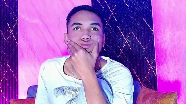 Snapshot of Sweet_David_ chatting on January 2026 08:14:02 PM Sweet David online show from January 2026 08:14:02 PM