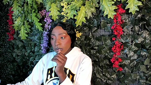 Snapshot of Isaa_jonnes_ chatting on January 2026 03:20:01 AM Isaa jonnes online show from January 2026 03:20:01 AM