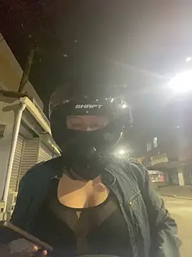 Scarlet auraa online show from January 2026 01:29:01 AM