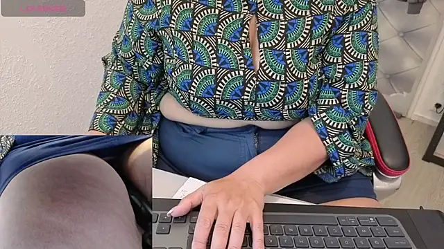 Snapshot of Sofiatwork chatting on June 2026 03:45:01 PM Sofiatwork online show from June 2026 03:45:01 PM