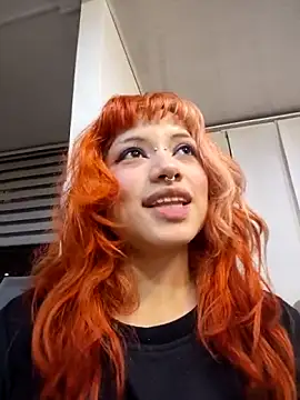 Snapshot of Sienna_Desiree chatting on February 2026 12:38:01 AM Sienna Desiree online show from February 2026 12:38:01 AM