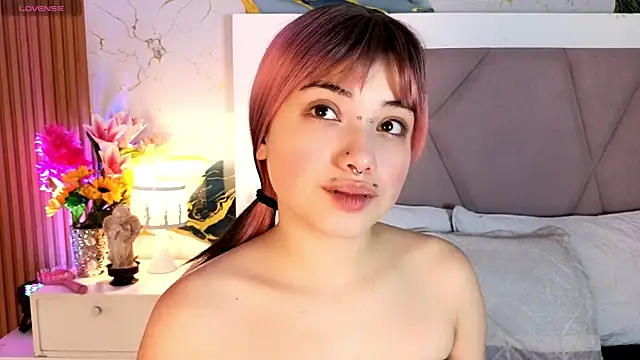 Snapshot of Sienna_Desiree chatting on July 2026 12:13:01 PM Sienna Desiree online show from July 2026 12:13:01 PM