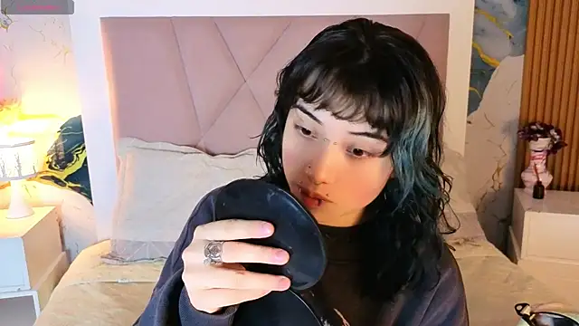 Snapshot of Sienna_Desiree chatting on July 2026 12:18:02 PM Sienna Desiree online show from July 2026 12:18:02 PM