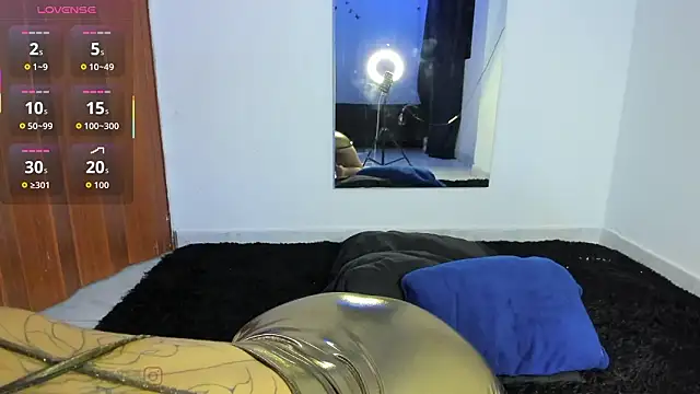 Ashnikko   online show from January 2026 01:09:02 AM