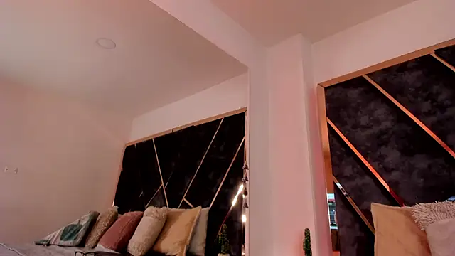 Chloe Connor online show from February 2026 01:53:02 AM