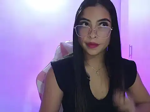 Snapshot of Daphne_Grayy chatting on February 2026 10:39:02 PM Daphne Grayy online show from February 2026 10:39:02 PM