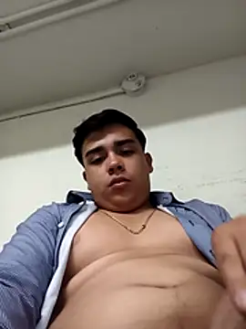 Yosoyelmismo-6737 online show from May 2026 10:39:01 PM