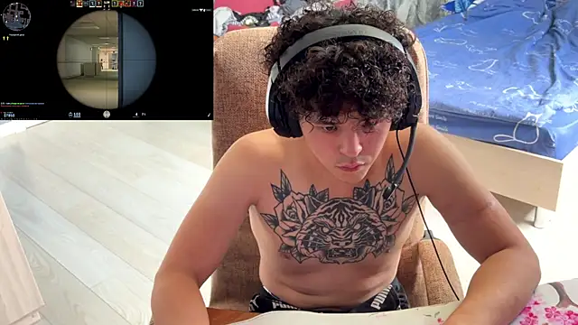 Snapshot of thisguyhasnochill chatting on July 2026 10:54:01 AM thisguyhasnochill online show from July 2026 10:54:01 AM