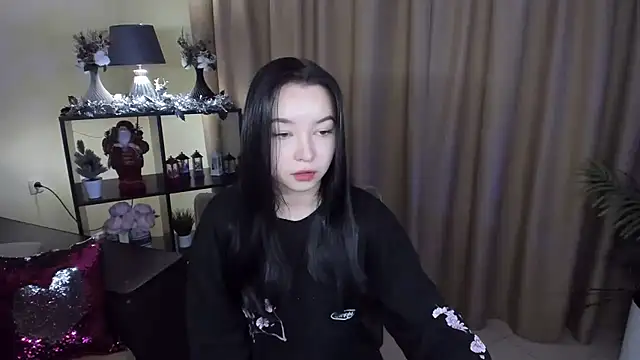 Snapshot of StellaGrace chatting on January 2026 12:33:02 PM StellaGrace online show from January 2026 12:33:02 PM