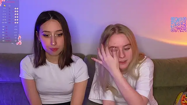 Mimipaws online show from March 2026 07:14:01 PM