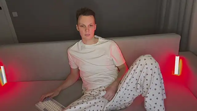 TeddyandMila online show from January 2026 10:59:02 PM