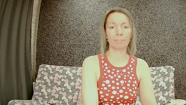 Amanda Luxe online show from January 2026 03:01:01 AM