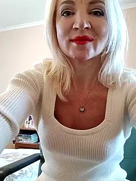 Snapshot of MiraStar984 chatting on February 2026 08:13:02 AM MiraStar984 online show from February 2026 08:13:02 AM