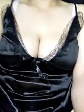 Snapshot of Merrylinh chatting on February 2026 09:06:02 AM Merrylinh online show from February 2026 09:06:02 AM